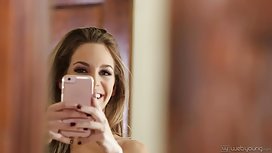 性感的成熟想要在公共汽車上被強姦