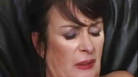 學生接受他媽的並且面對充滿暨