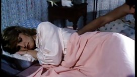 成熟的西班牙語教她如何操一個非常缺乏經驗的傢伙