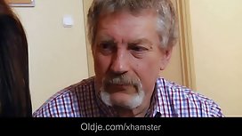 聽話的兒子被他惡毒的母親搞砸了