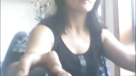 亞洲女孩參加她的第一個美國色情鑄件